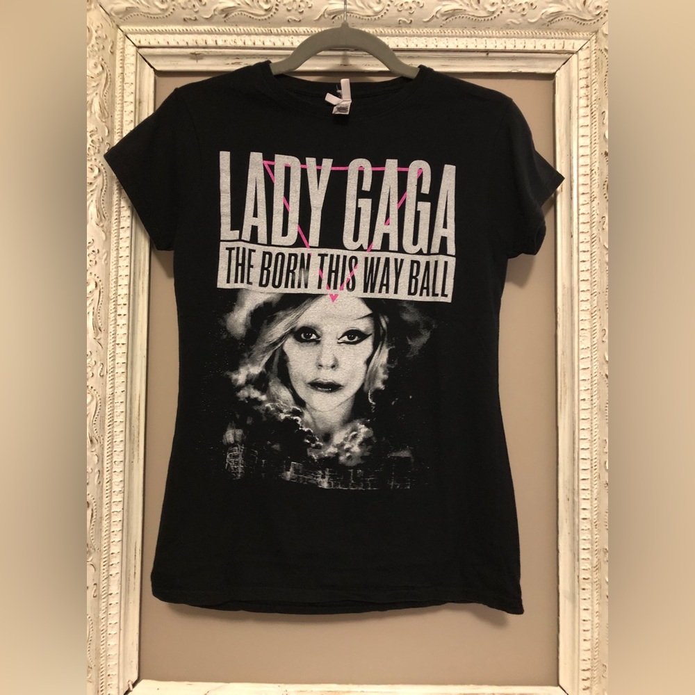 Lady Gaga BTW Ball concert T-shirt. Size M ❣️